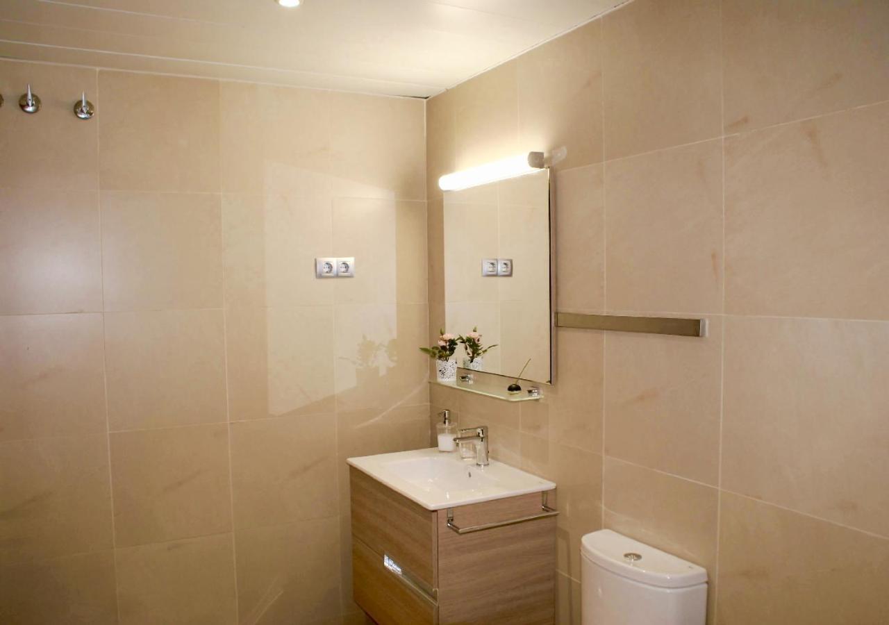 Carmed Homely Apartment By Hlclub Agency Vilanova i la Geltrú Buitenkant foto