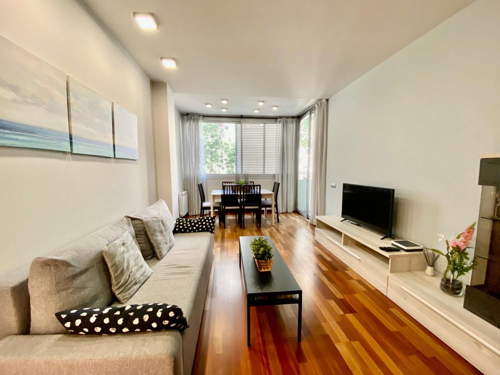 Carmed Homely Apartment By Hlclub Agency Vilanova i la Geltrú Buitenkant foto